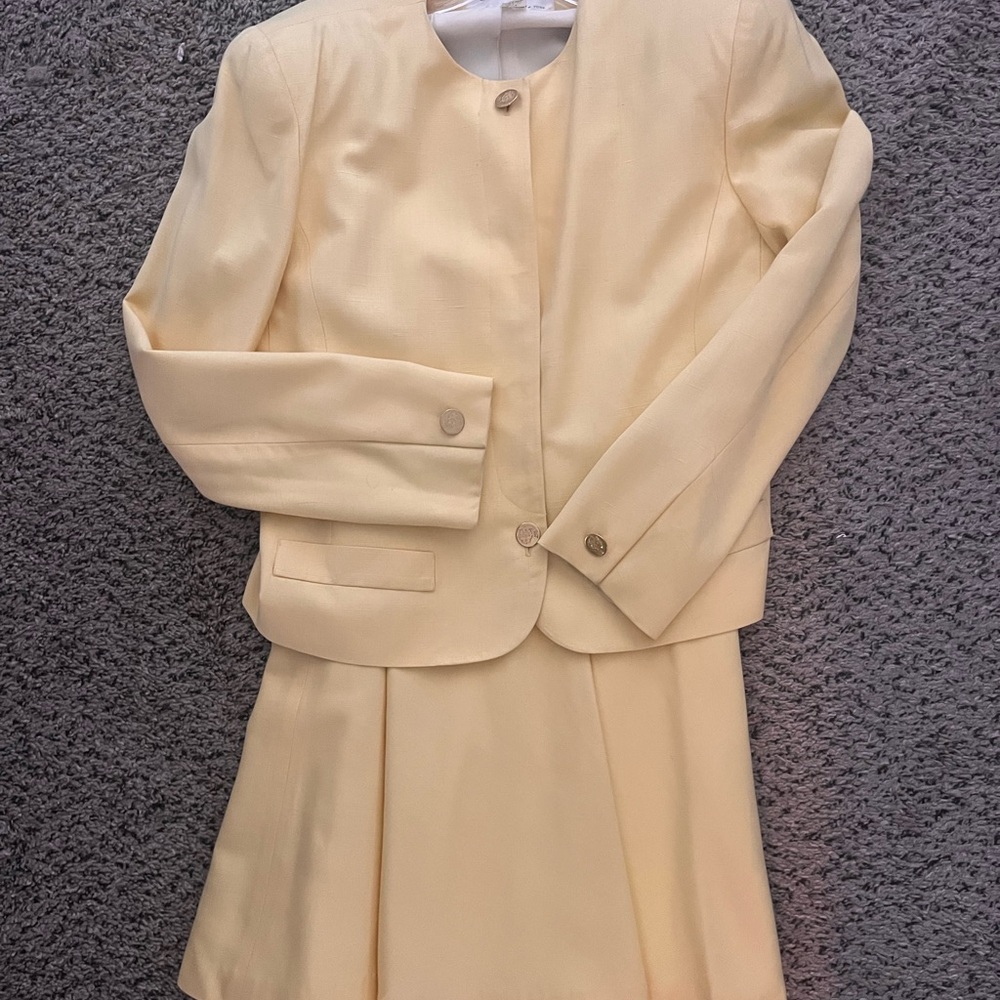 Dior Women's Cream Two-Piece Skirt Suit